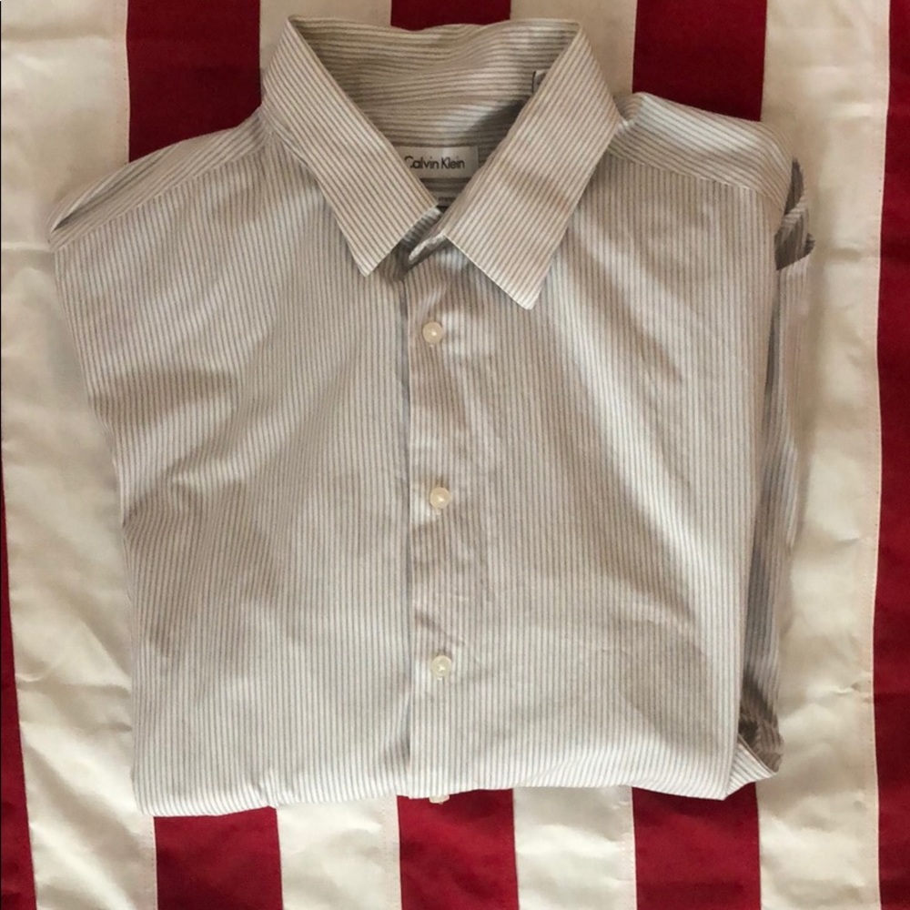 Calvin Klein Button up shirt - Picture 4 of 8